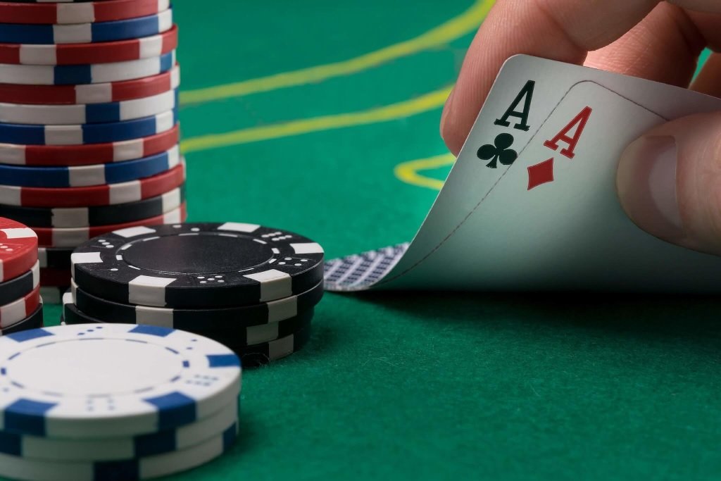 Texas Holdem Poker: A Comprehensive Guide for Intermediate Players